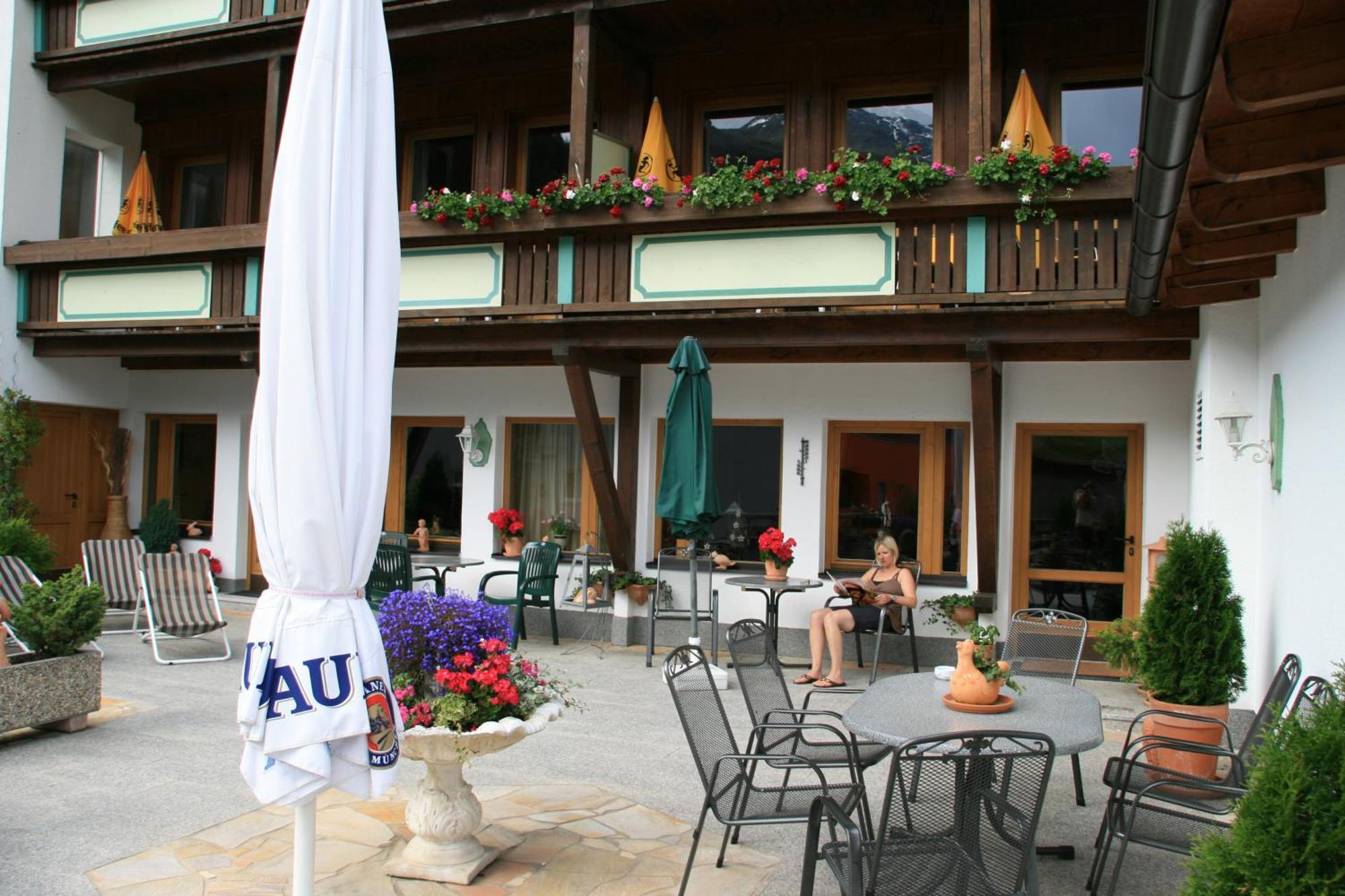 Hotel Garni Hainbacherhof Solden Bagian luar foto
