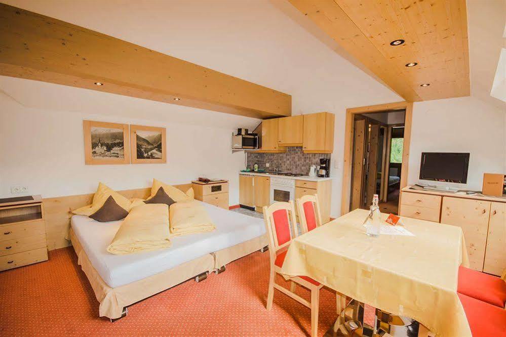 Hotel Garni Hainbacherhof Solden Bagian luar foto
